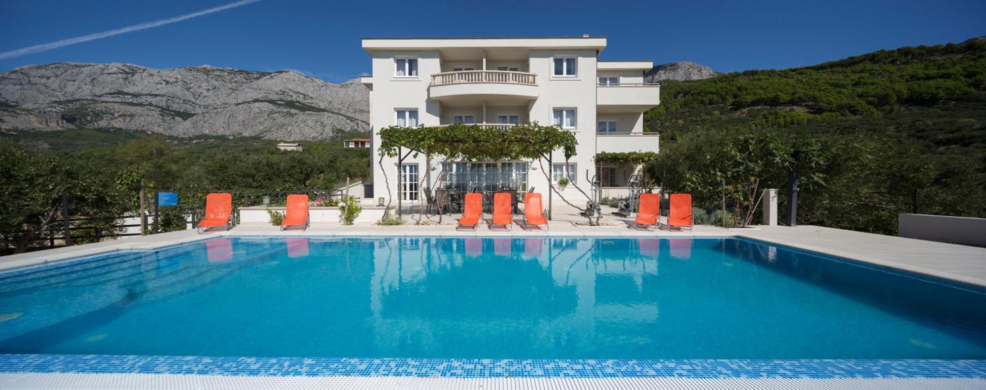 Apartmani Villa Athina Tucepi Exterior photo