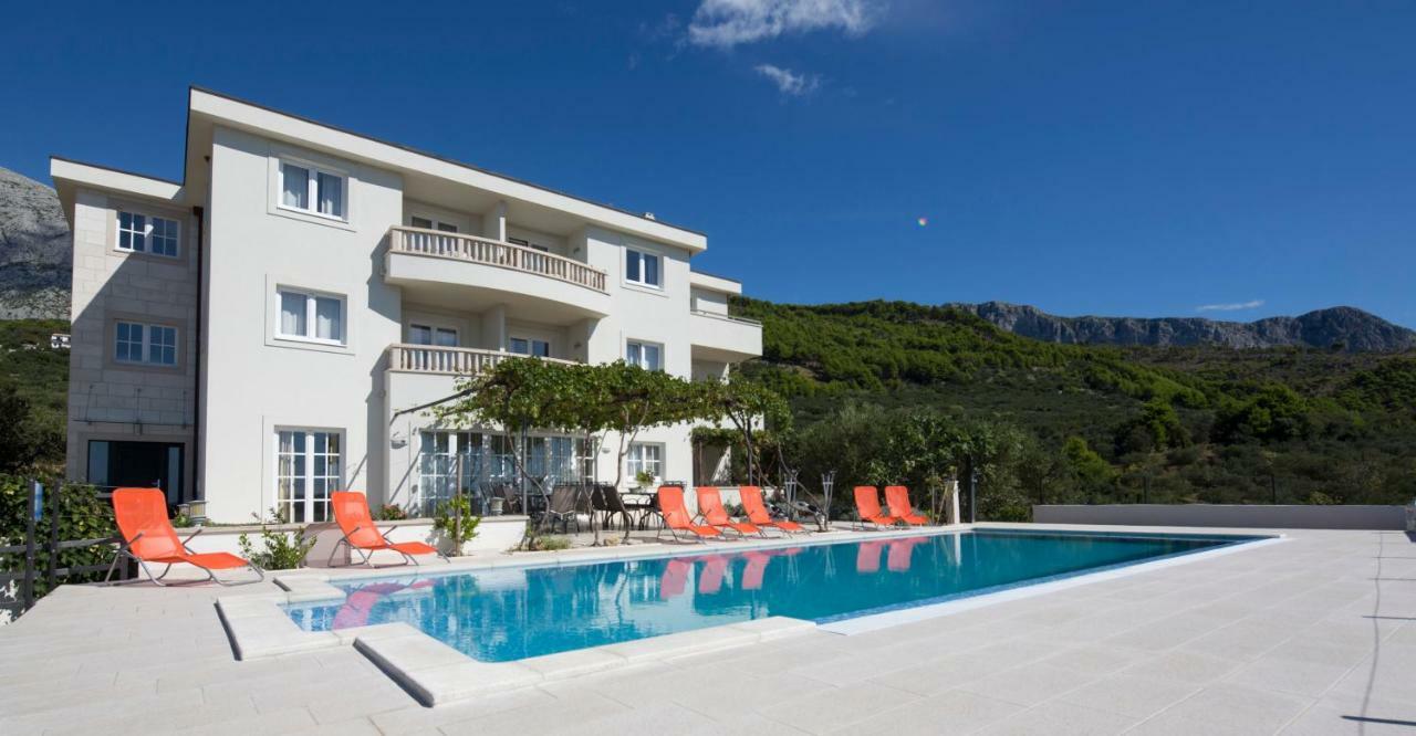 Apartmani Villa Athina Tucepi Exterior photo